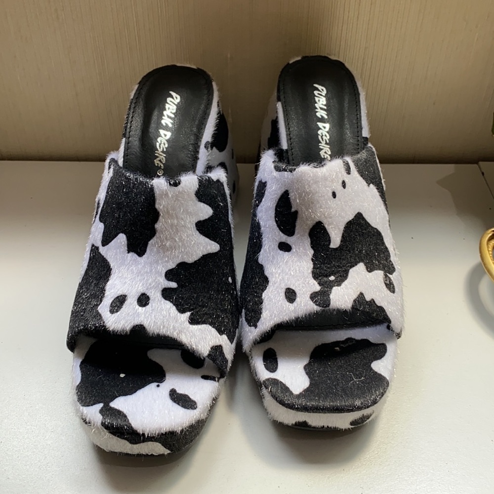 SOLD ON DEPOP - Picture 2 of 3